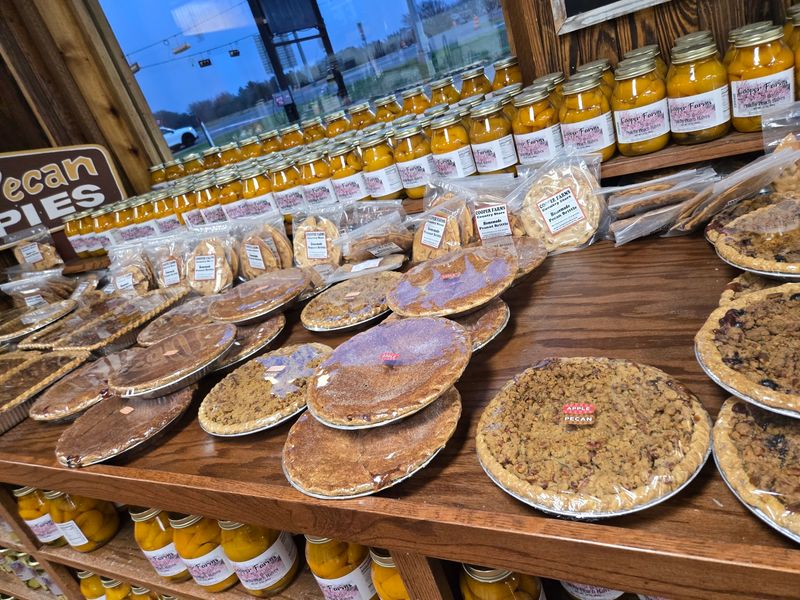 Fresh-Baked Pies Worth The Detour