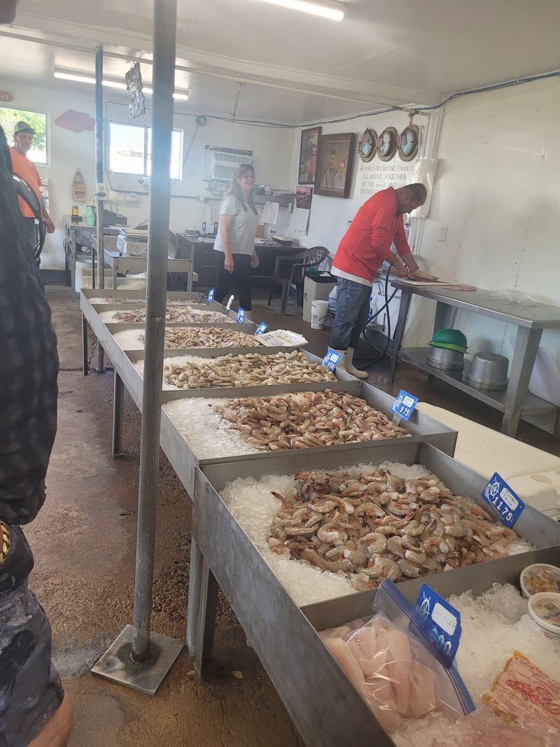Fresh Oysters Without the Kemah Crowds