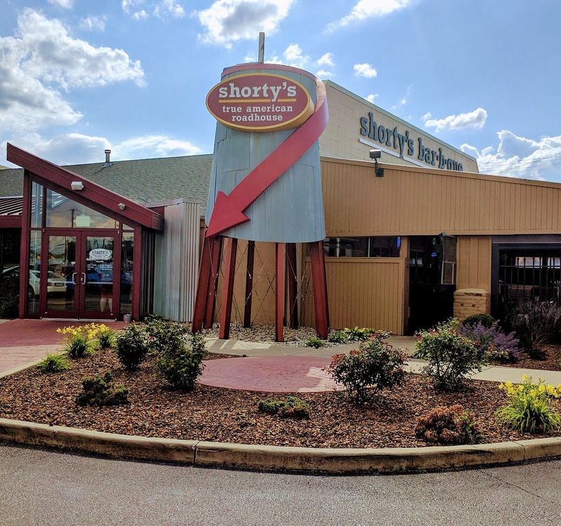 Friendly Service Helps Big Meals Feel Easy
