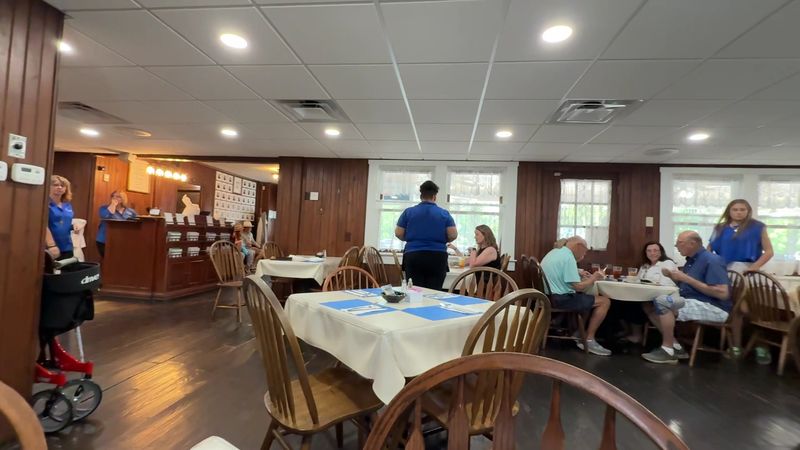 Friendly Service Helps the Restaurant Stand Out