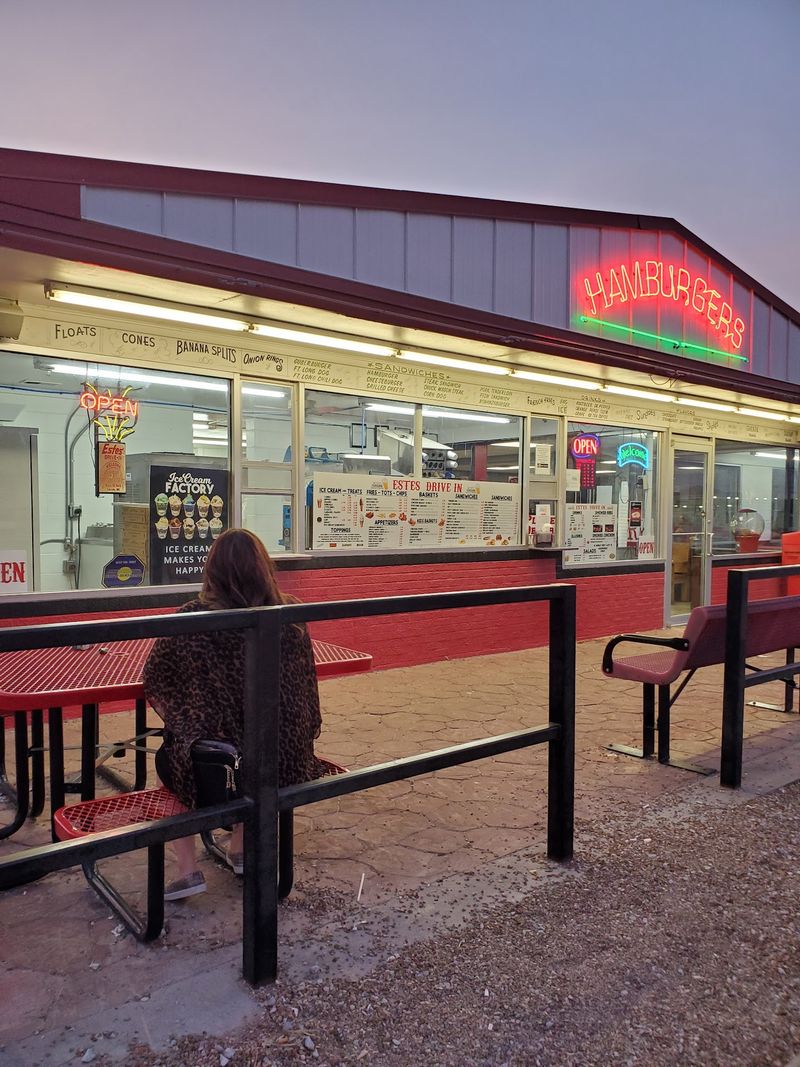 Friendly Service That Makes the Line Easier