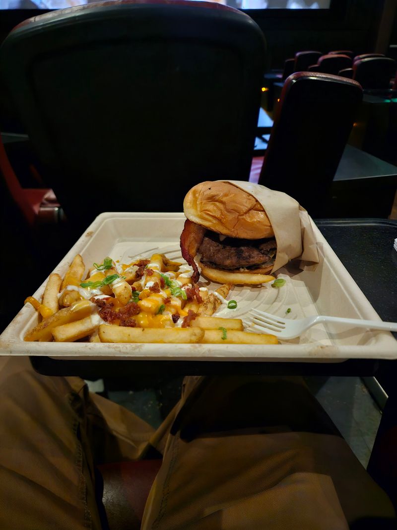 Full Meals Arrive Without Missing a Minute of the Movie