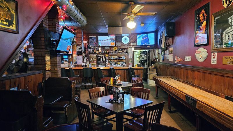 Gas Light Bar & Grill, Wellsboro