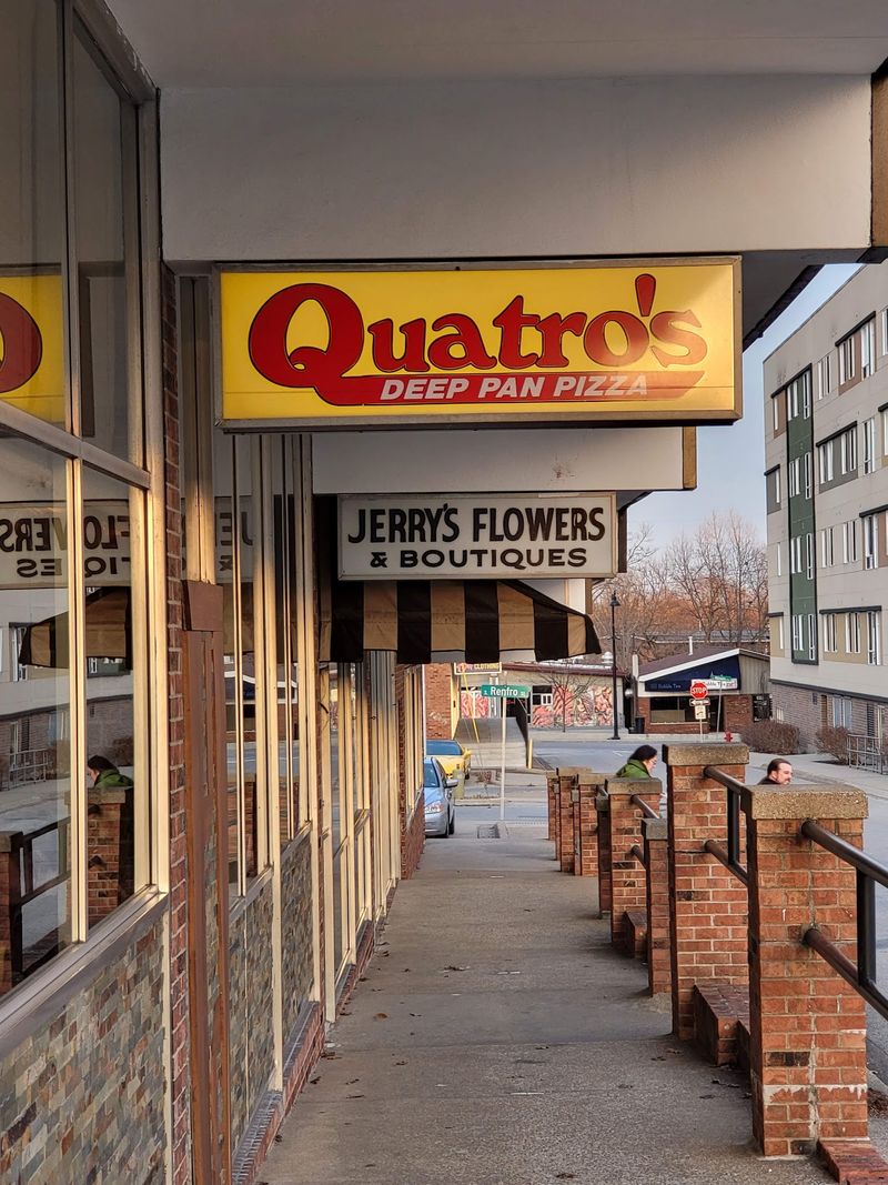 Quatro’s Deep Pan Pizza (Carbondale) Quatro’s Deep Pan Pizza (Carbondale)