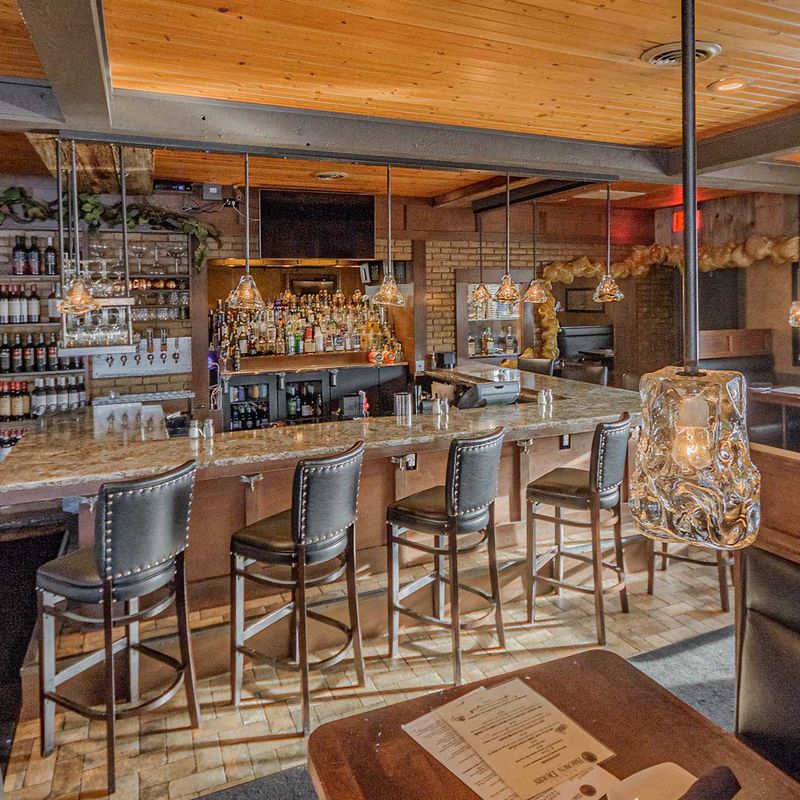 Girves Brown Derby, Middleburg Heights