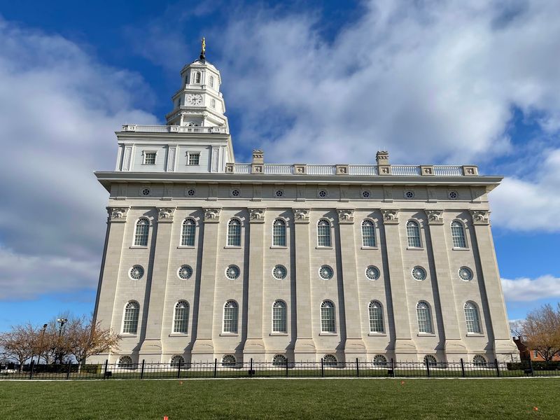 The Landmark Hilltop That Shapes Nauvoo, Illinois The Landmark Hilltop That Shapes Nauvoo, Illinois