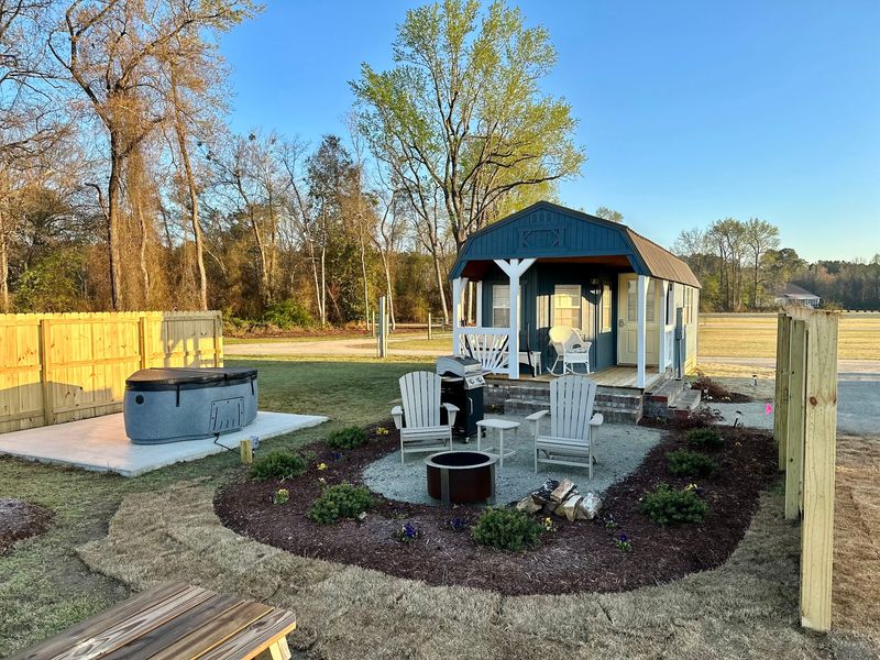 Glamptopia by Marsh and Mountain Outfitters LLC (Kinston) Glamptopia by Marsh and Mountain Outfitters LLC (Kinston)