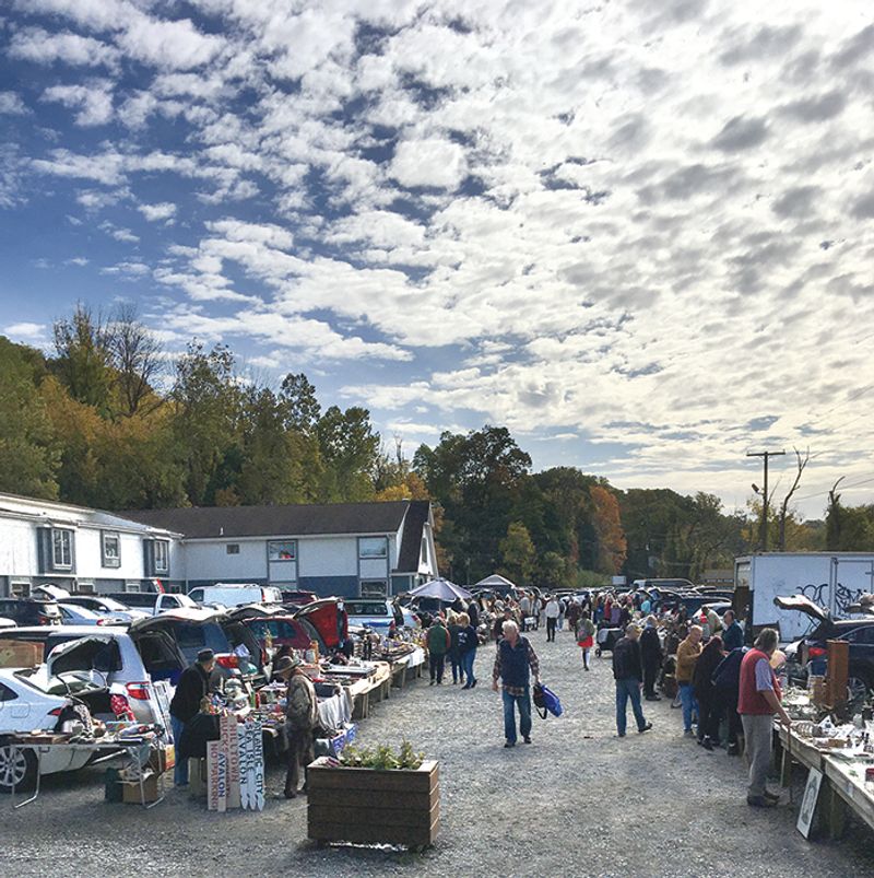 Golden Nugget Antique Flea Market - Lambertville Golden Nugget Antique Flea Market - Lambertville