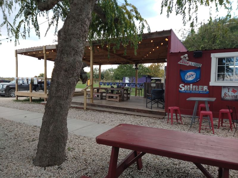 Grain Bin Cafe & Store (Seguin)
