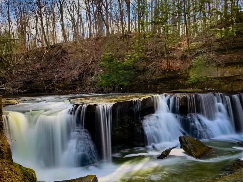 Great Falls of Tinkers Creek, Bedford