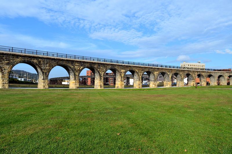 Great Stone Viaduct Trailhead, Bellaire