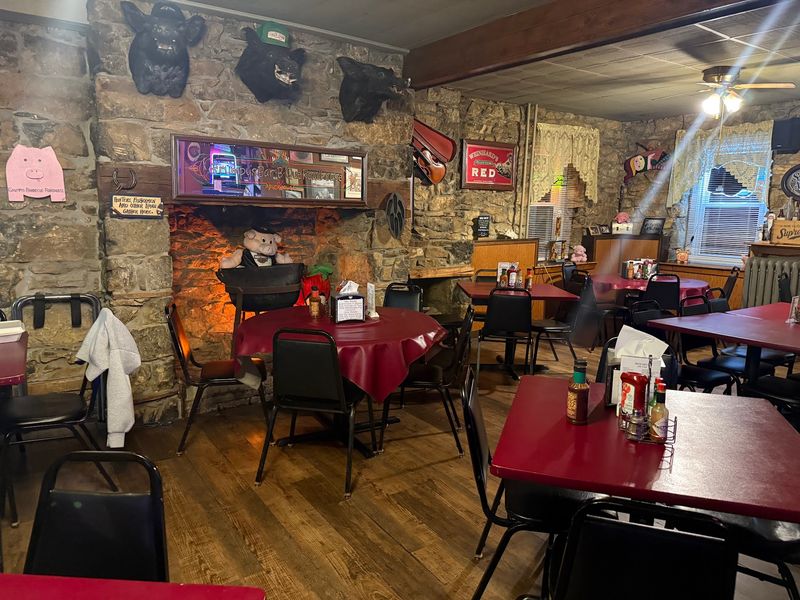 Grumpy’s BBQ Roadhouse Grumpy’s BBQ Roadhouse
