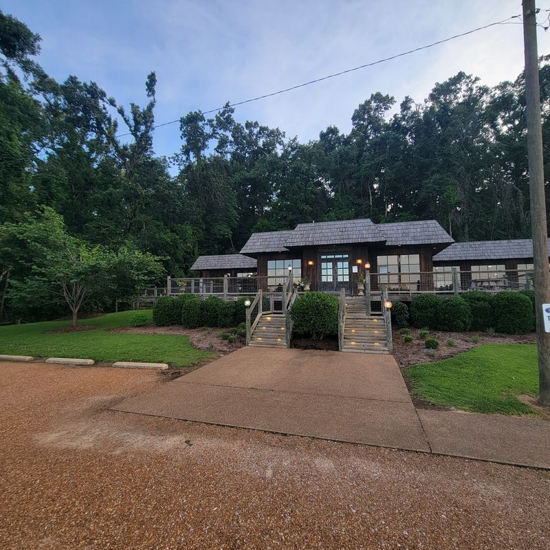 Hagy's Catfish Hotel, Shiloh