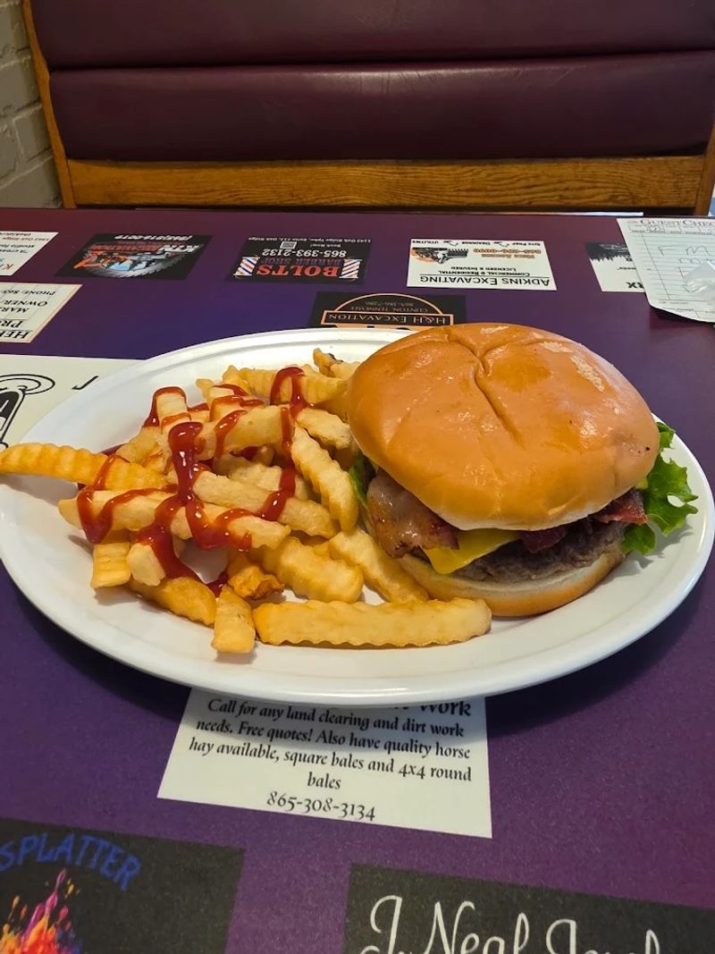 Hand-Pattied Burgers Keep Regulars Coming Back Hand-Pattied Burgers Keep Regulars Coming Back