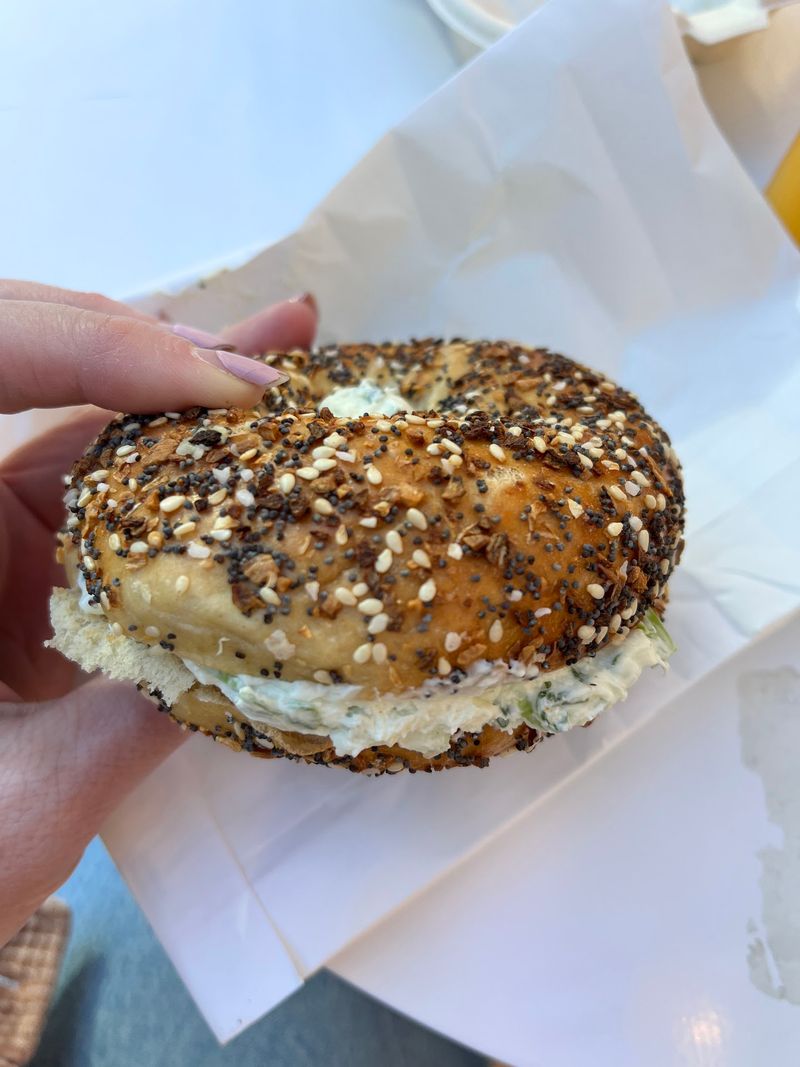 Hand-Rolled Perfection That New Yorkers Actually Approve Hand-Rolled Perfection That New Yorkers Actually Approve