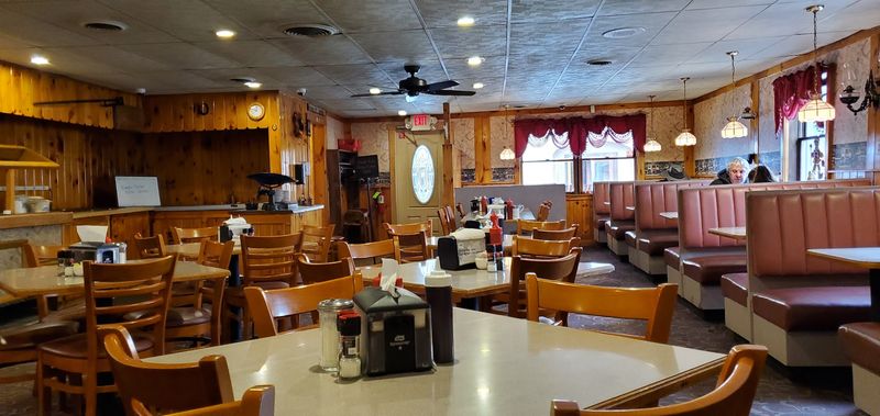 Harland's Family Style Restaurant Harland's Family Style Restaurant