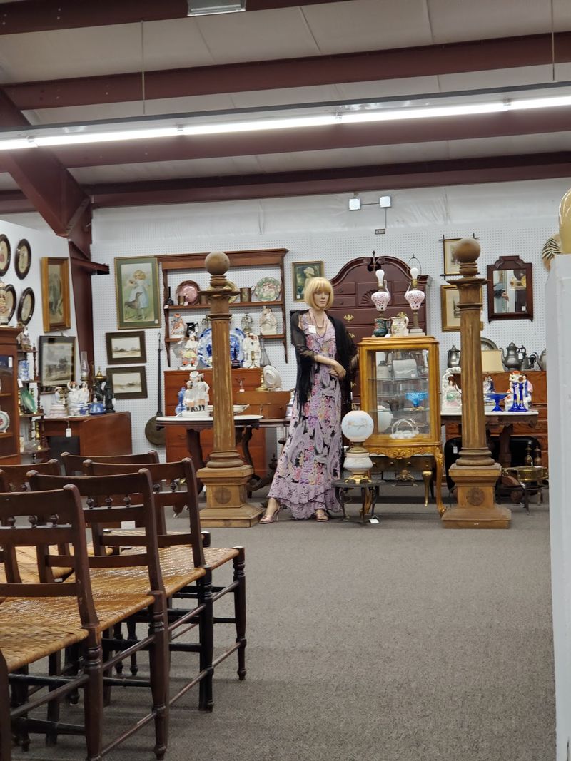 Heart Of Ohio Antique Center, Springfield