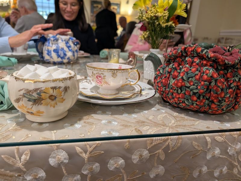 High SocieTea House