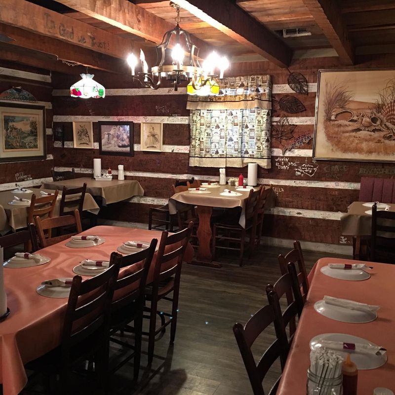 Hillbilly Hide-A-Way Restaurant (Walnut Cove)