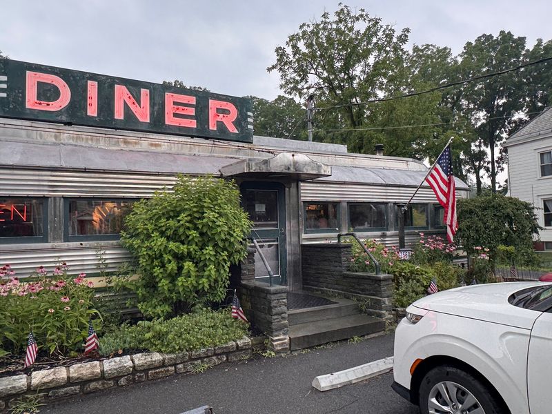 Historic Village Diner (Red Hook) Historic Village Diner (Red Hook)