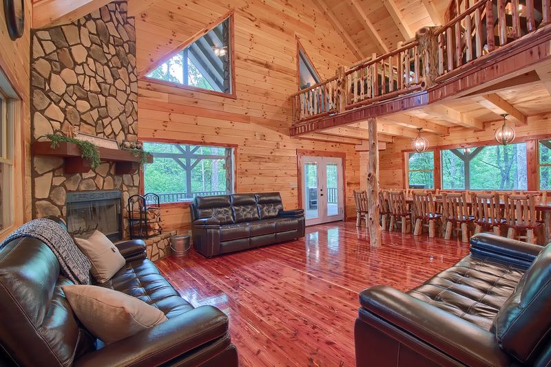 Hocking Hills Serenity Cabins, Logan