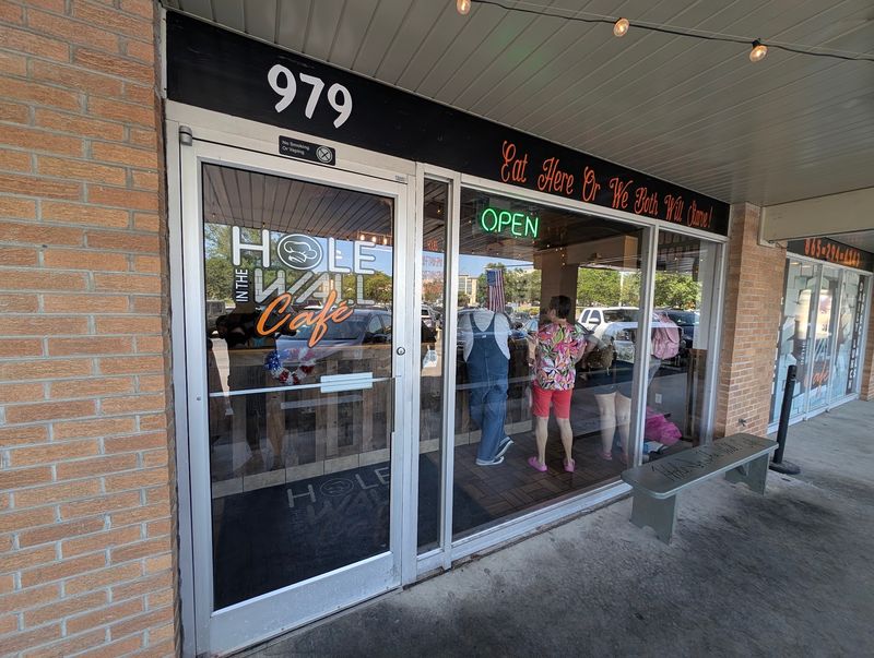 Hole In The Wall Cafe, LLC - Oak Ridge Hole In The Wall Cafe, LLC - Oak Ridge