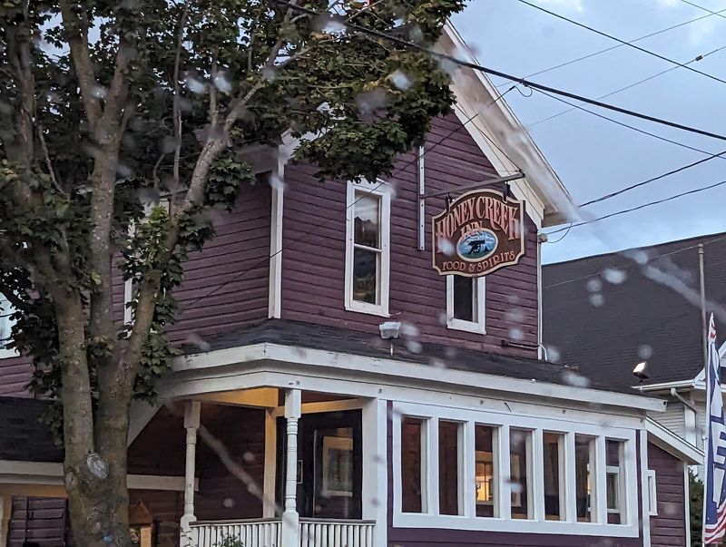 Honey Creek Inn - Cannonsburg