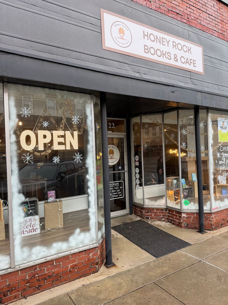 Honey Rock Books & Cafe - Gallatin