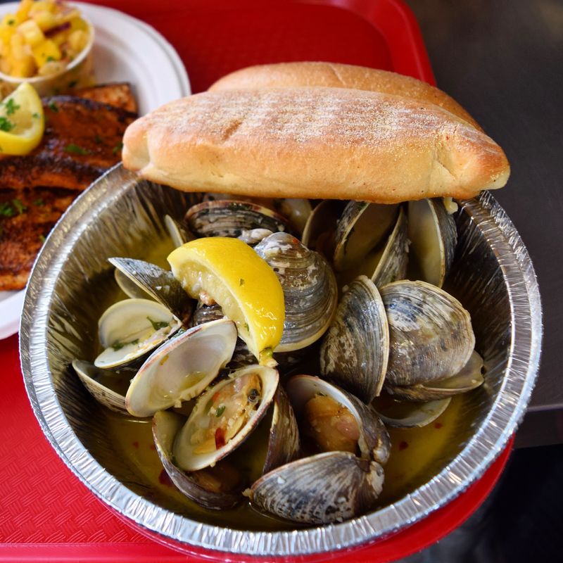 Hooked Up Seafood