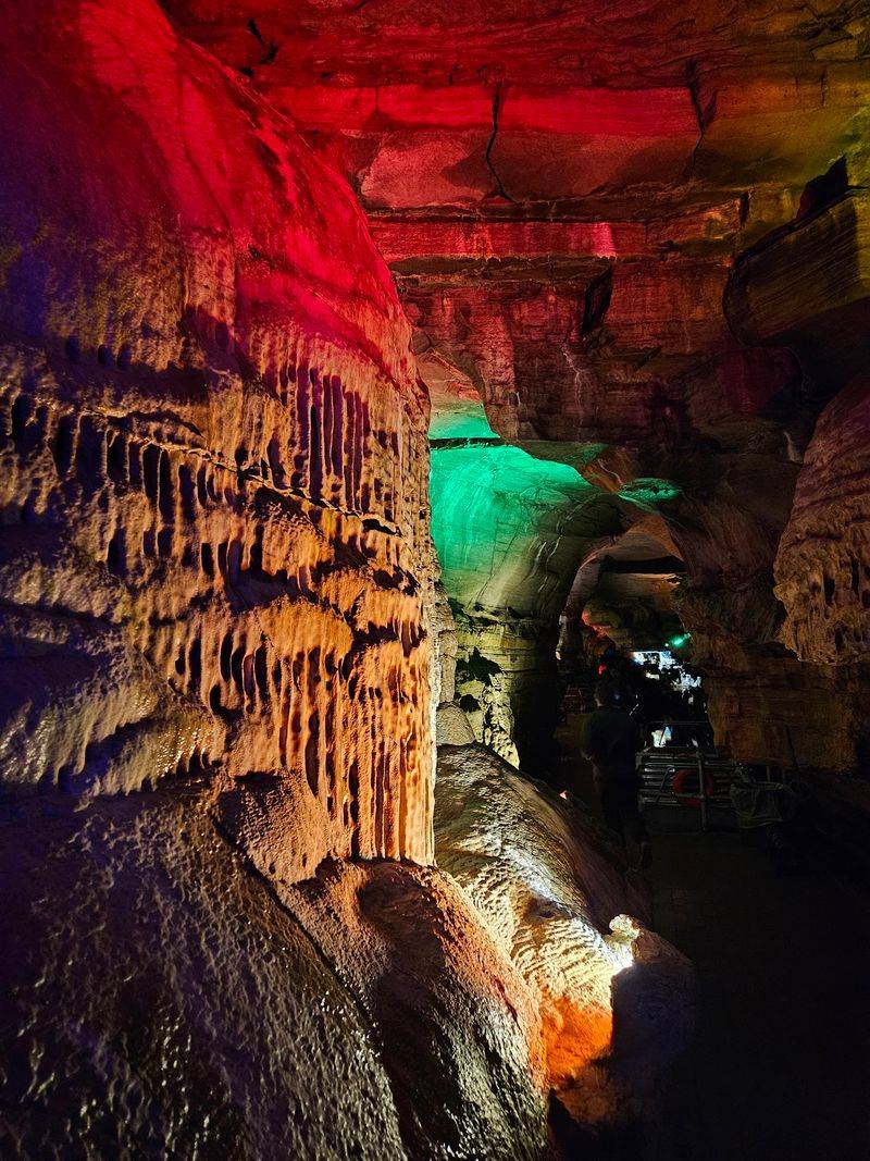 Howe Caverns - Howes Cave