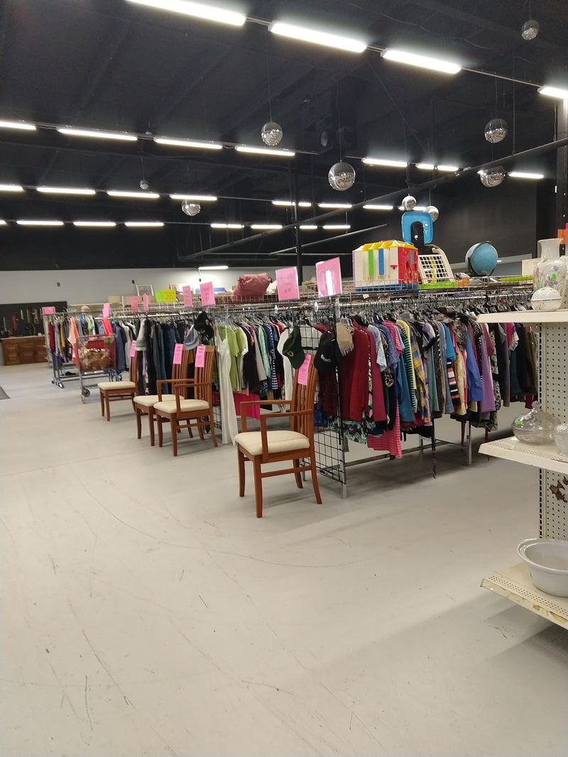Hunt For Clothing With Patience Hunt For Clothing With Patience