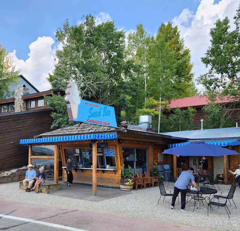 Miyauchi’s Snack Bar (Grand Lake) Miyauchi’s Snack Bar (Grand Lake)