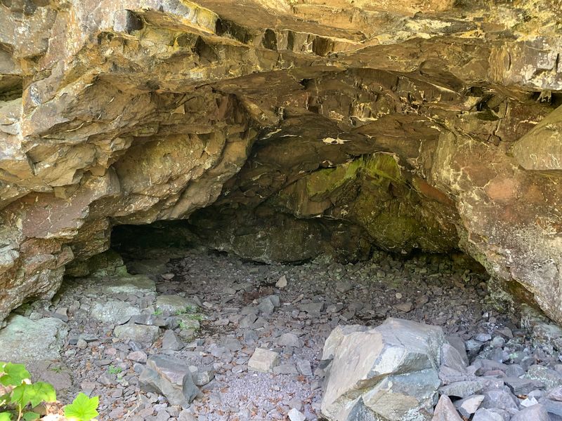 Inside the Cave, Comfort Levels Get a Reality Check Inside the Cave, Comfort Levels Get a Reality Check