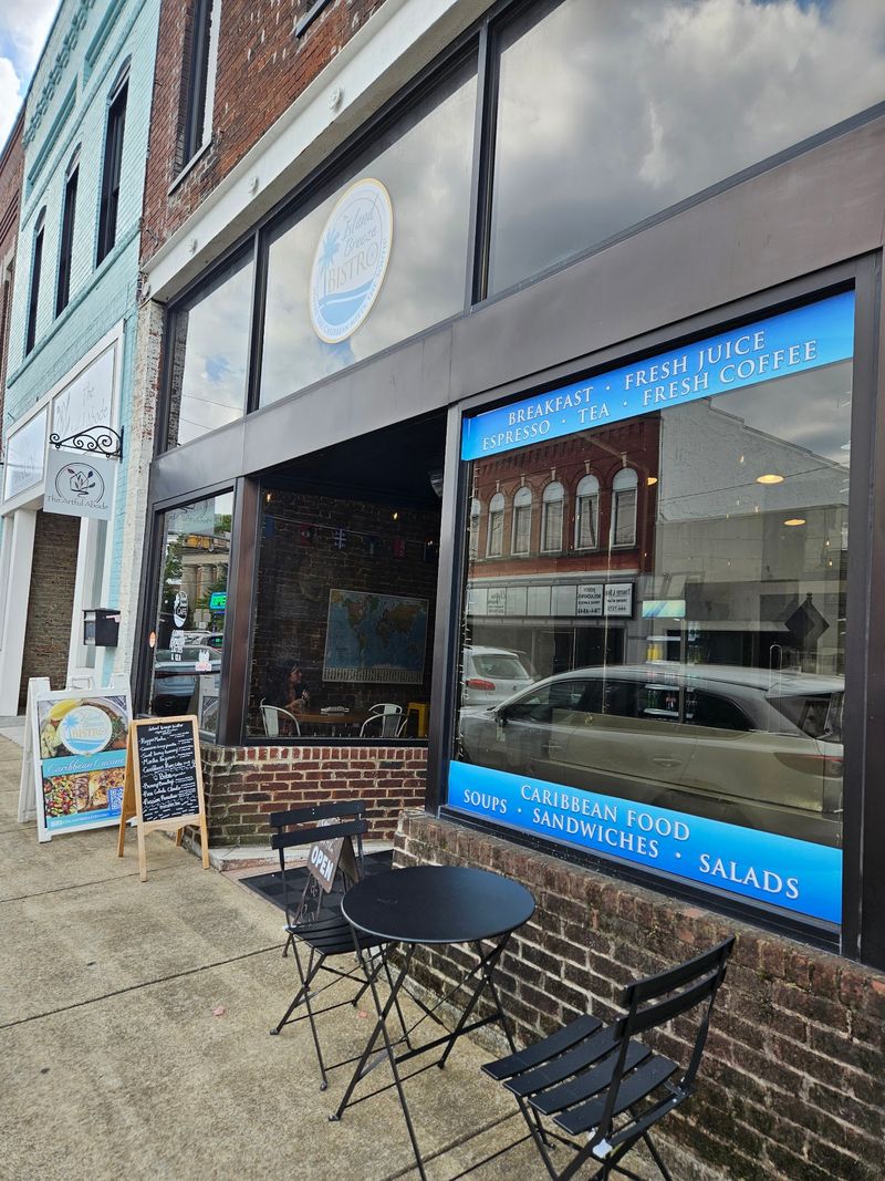 Island Breeze Bistro