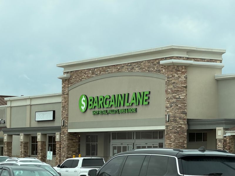 The Bargain Lane (Fort Wayne) The Bargain Lane (Fort Wayne)