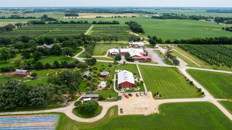Royal Oak Farm Orchard (Harvard) Royal Oak Farm Orchard (Harvard)