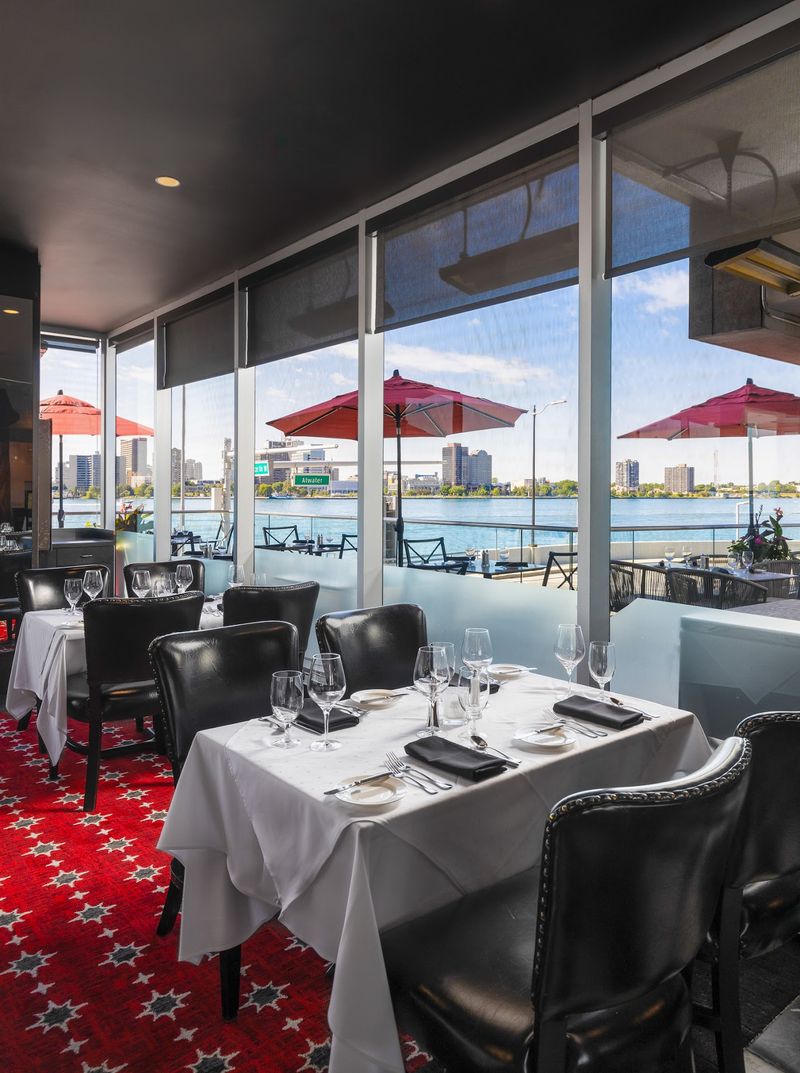 Joe Muer Seafood (Detroit) Joe Muer Seafood (Detroit)