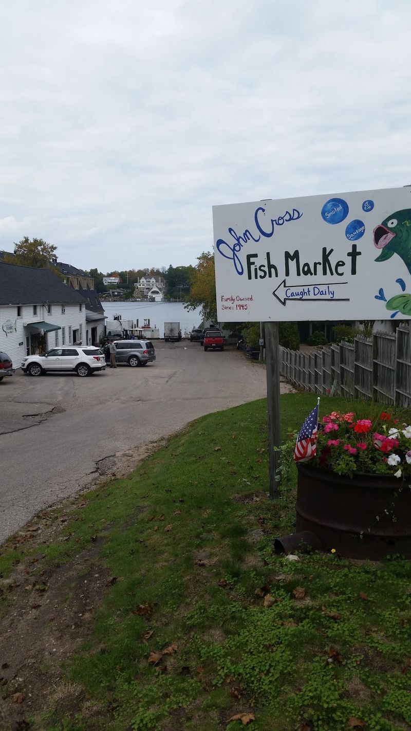 John Cross Fisheries - Charlevoix, MI John Cross Fisheries - Charlevoix, MI