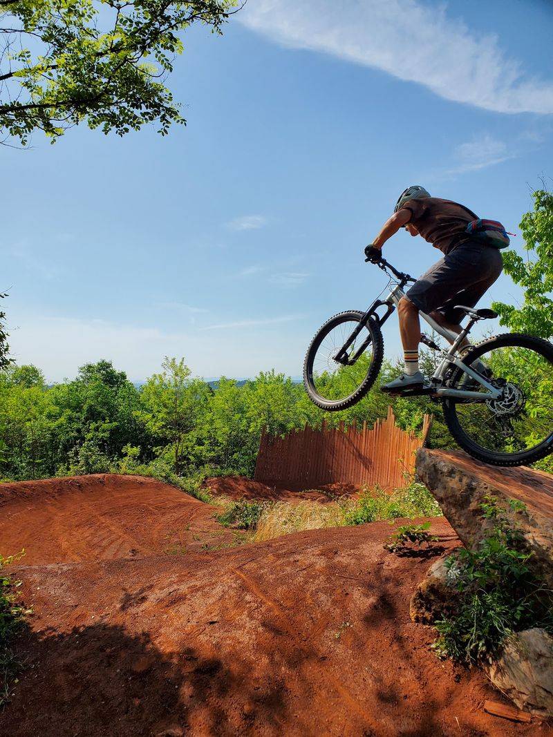 Just Minutes From Downtown Knoxville, a Mountain Biking Escape Awaits