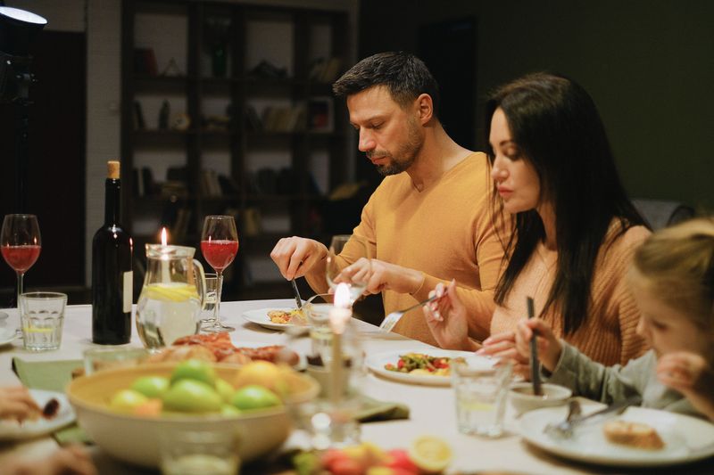 Keep Your Elbows Off The Table While Eating