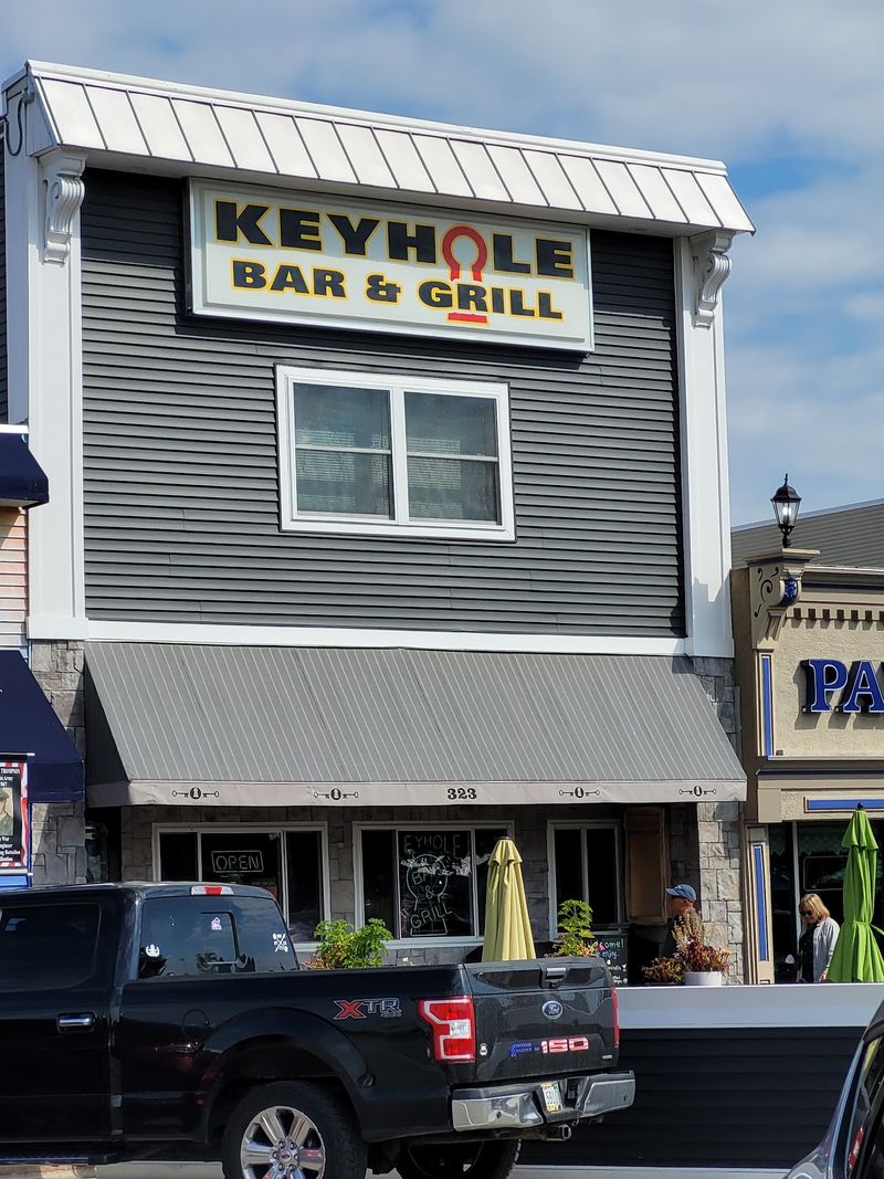 Keyhole Bar & Grill - Mackinaw City, MI Keyhole Bar & Grill - Mackinaw City, MI