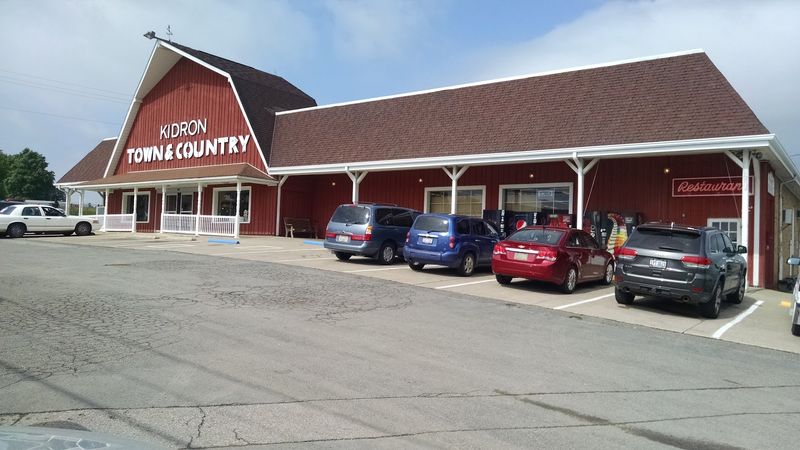 Kidron Town & Country Store, Kidron