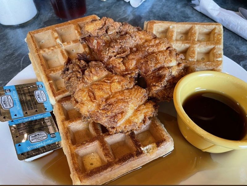 Comfort Food Does Not Stop When Breakfast Ends Comfort Food Does Not Stop When Breakfast Ends