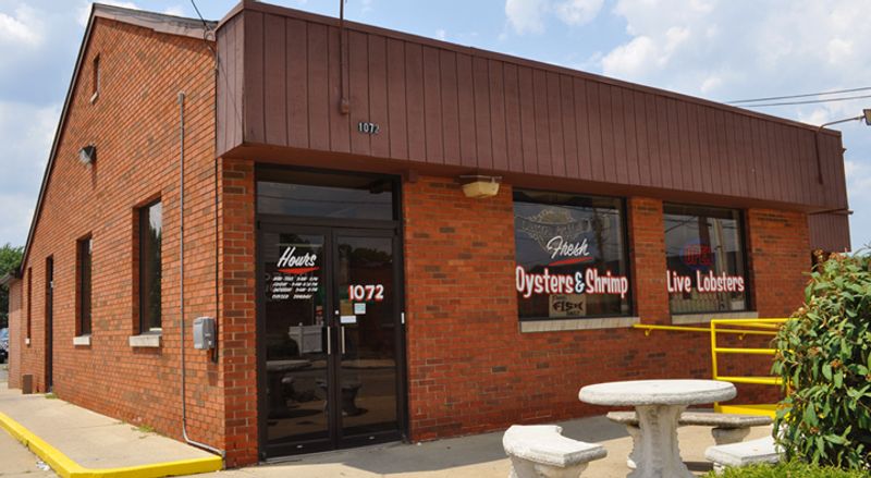 Klein’s Seafood, Akron