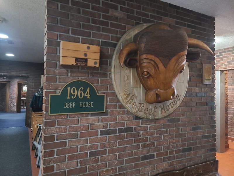 The Beef House (Covington)