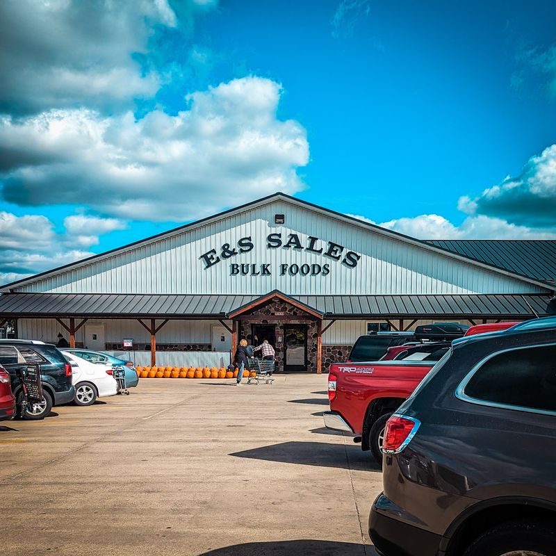 A Parking Lot That Tells You This Is No Ordinary Store
