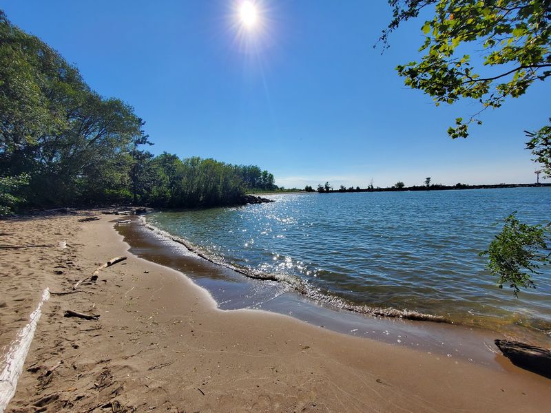 Lake Erie Beach Access Feels Rare And Easy Lake Erie Beach Access Feels Rare And Easy