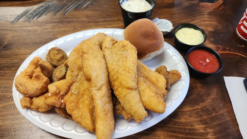 Lake Erie Perch Done the Old-School Way Lake Erie Perch Done the Old-School Way