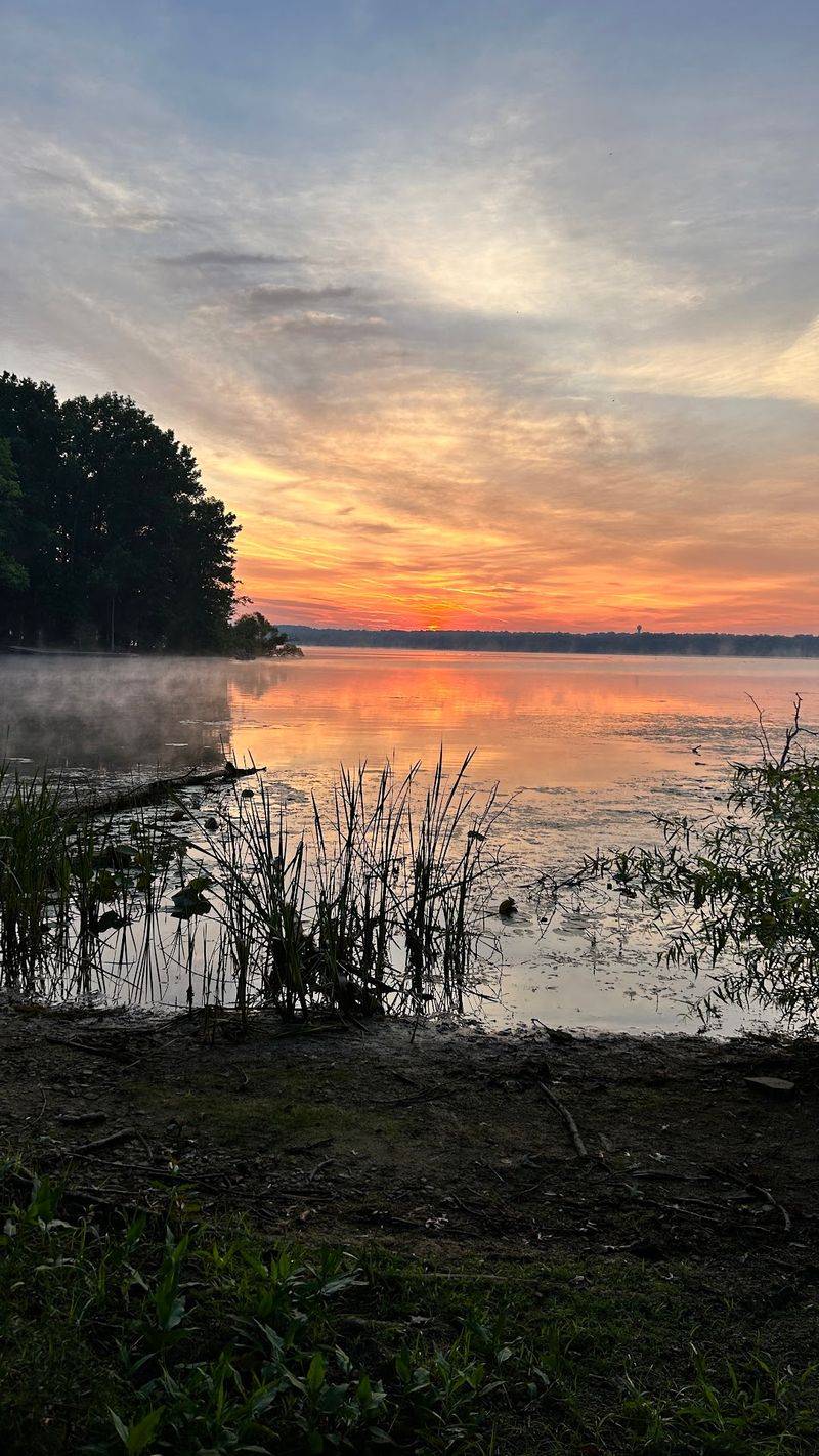 Lake Views That Feel Bigger Than You Expect Lake Views That Feel Bigger Than You Expect