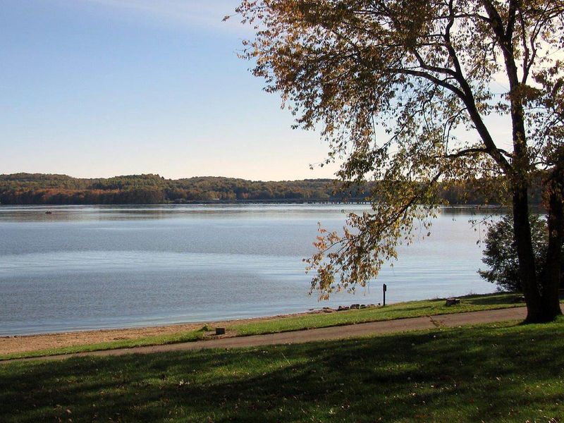 Lakeview Beach (Moraine State Park) Lakeview Beach (Moraine State Park)
